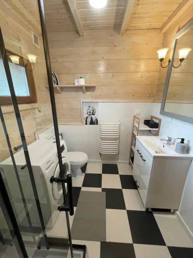 Holiday home Dom Nad Stawem Dluzec 55a Mragowo